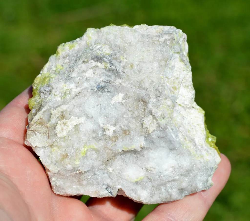 Sulfur 192 grams - El Desierto mine, San Pablo de Napa, Daniel Campos Province, Potosí, Bolivia - image 7