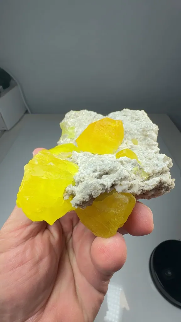Sulfur - image 2