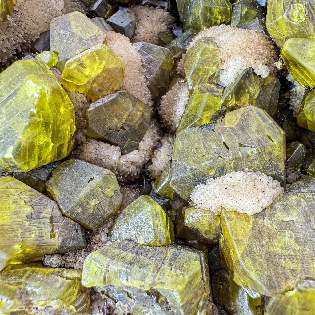 Sulfur - image 3
