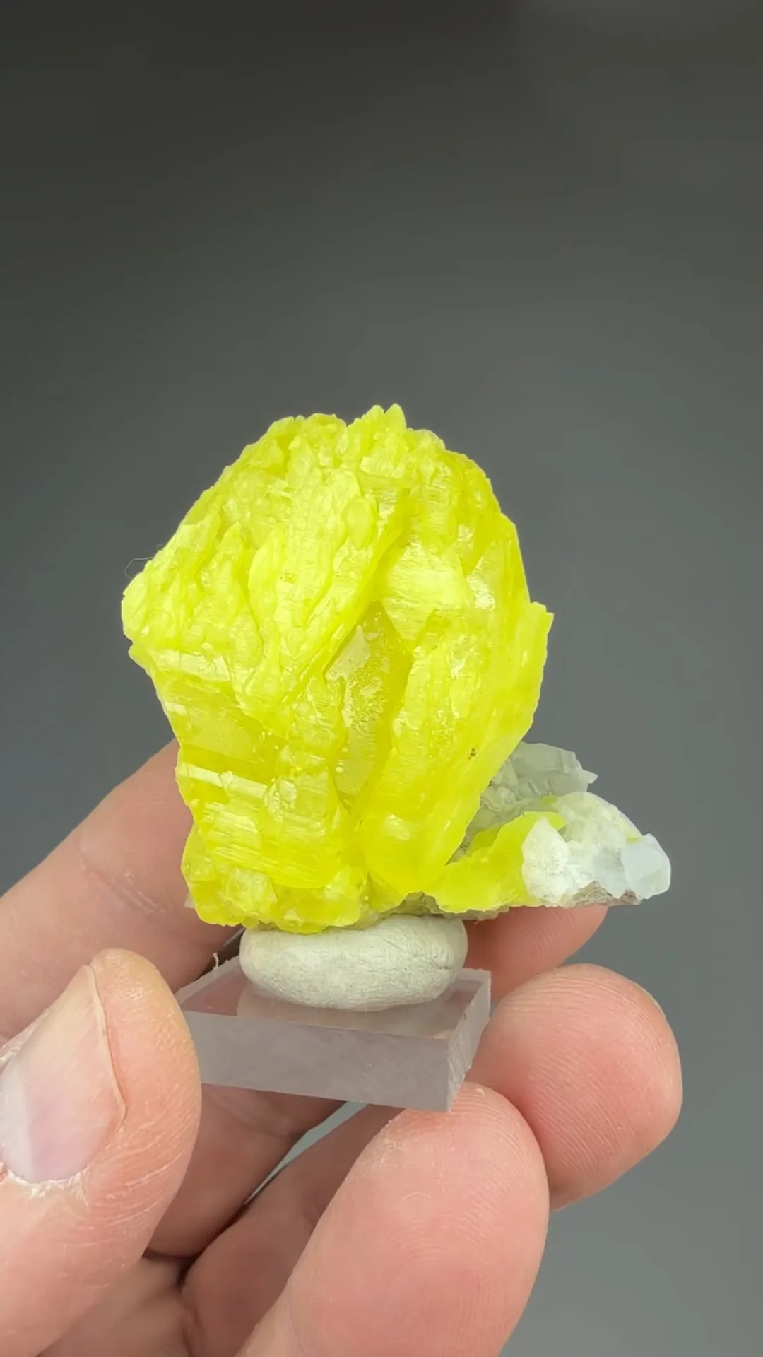 Sulfur - image 3