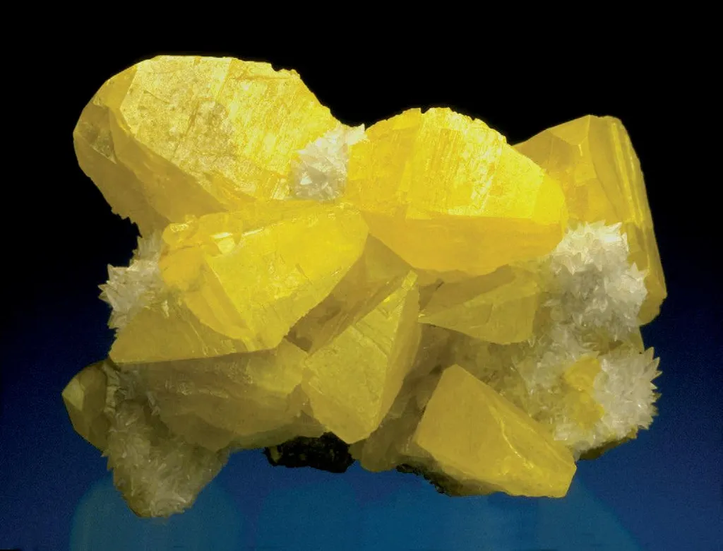Sulfur, Calcite image