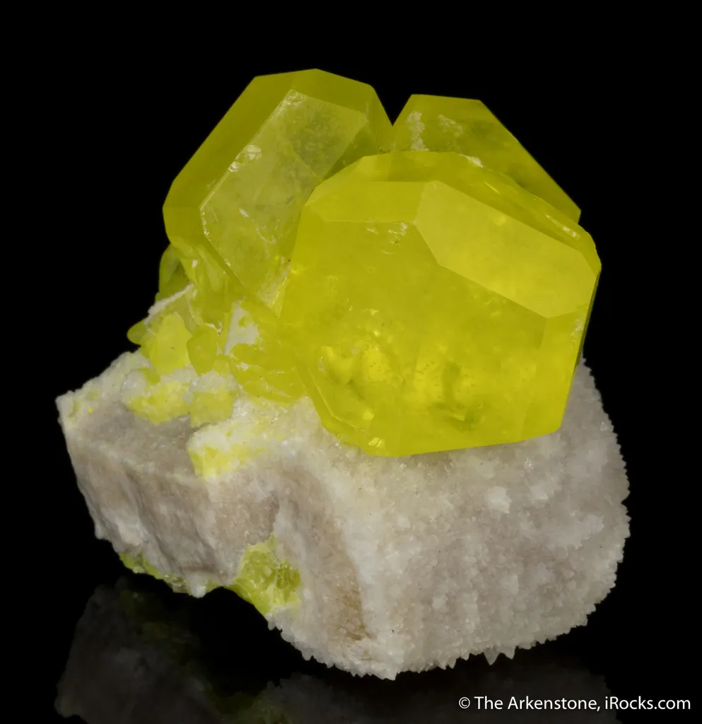 Sulfur on Aragonite - image 2