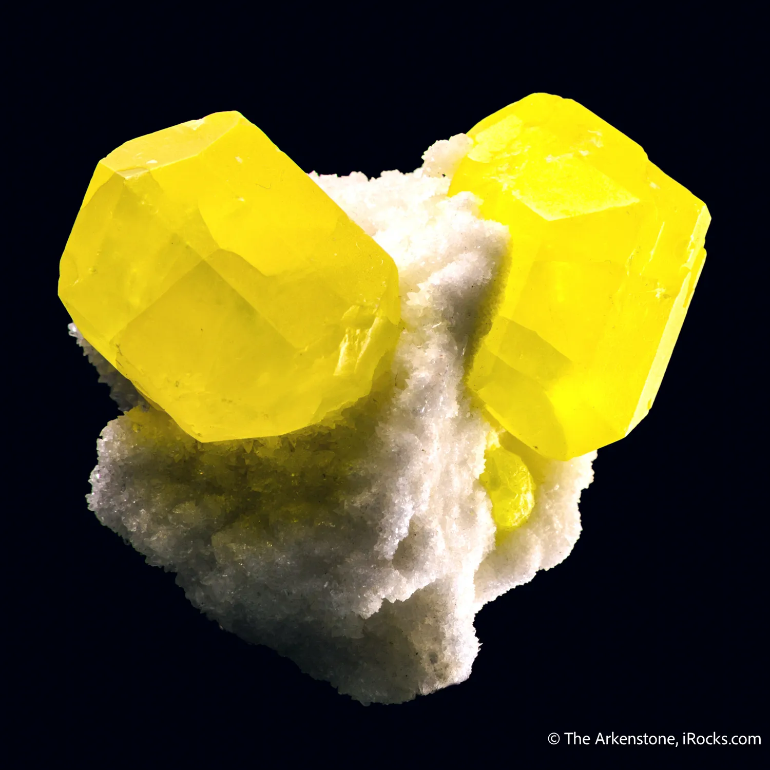Sulfur on Aragonite - image 4