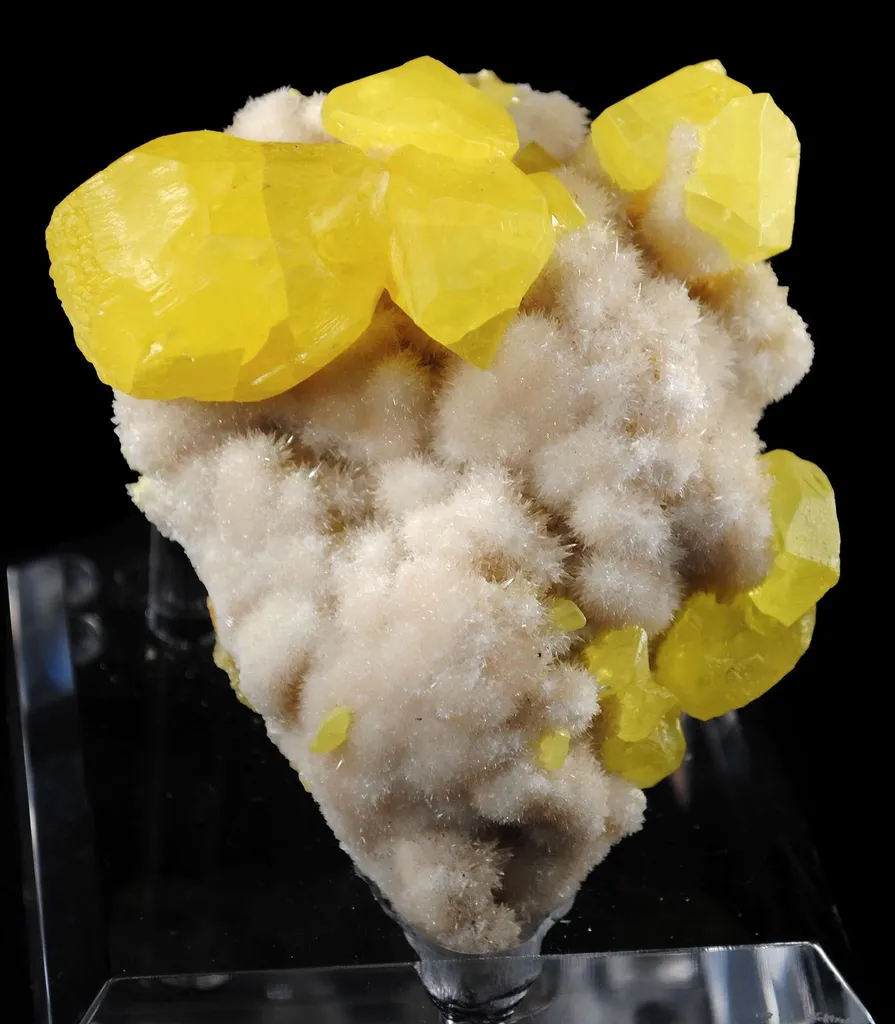 Sulfur on Aragonite - image 2