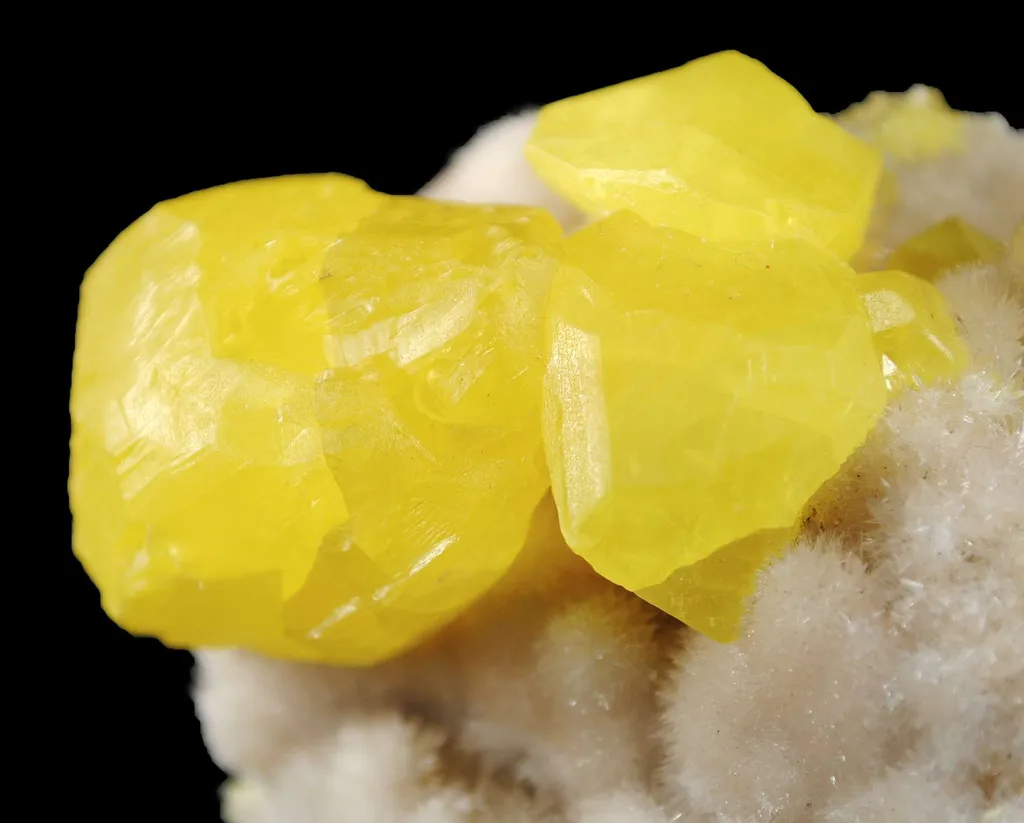 Sulfur on Aragonite - image 3