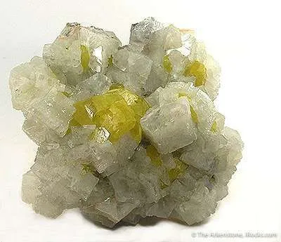 Sulfur on Aragonite - image 1