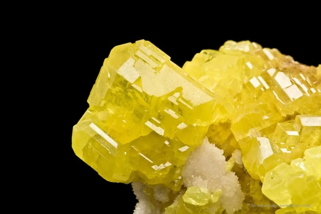 Sulfur on Sulfur With Aragonite - image 2