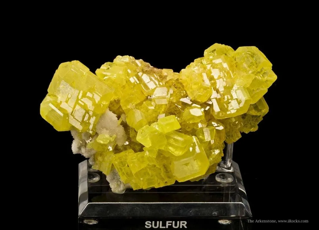 Sulfur on Sulfur With Aragonite image