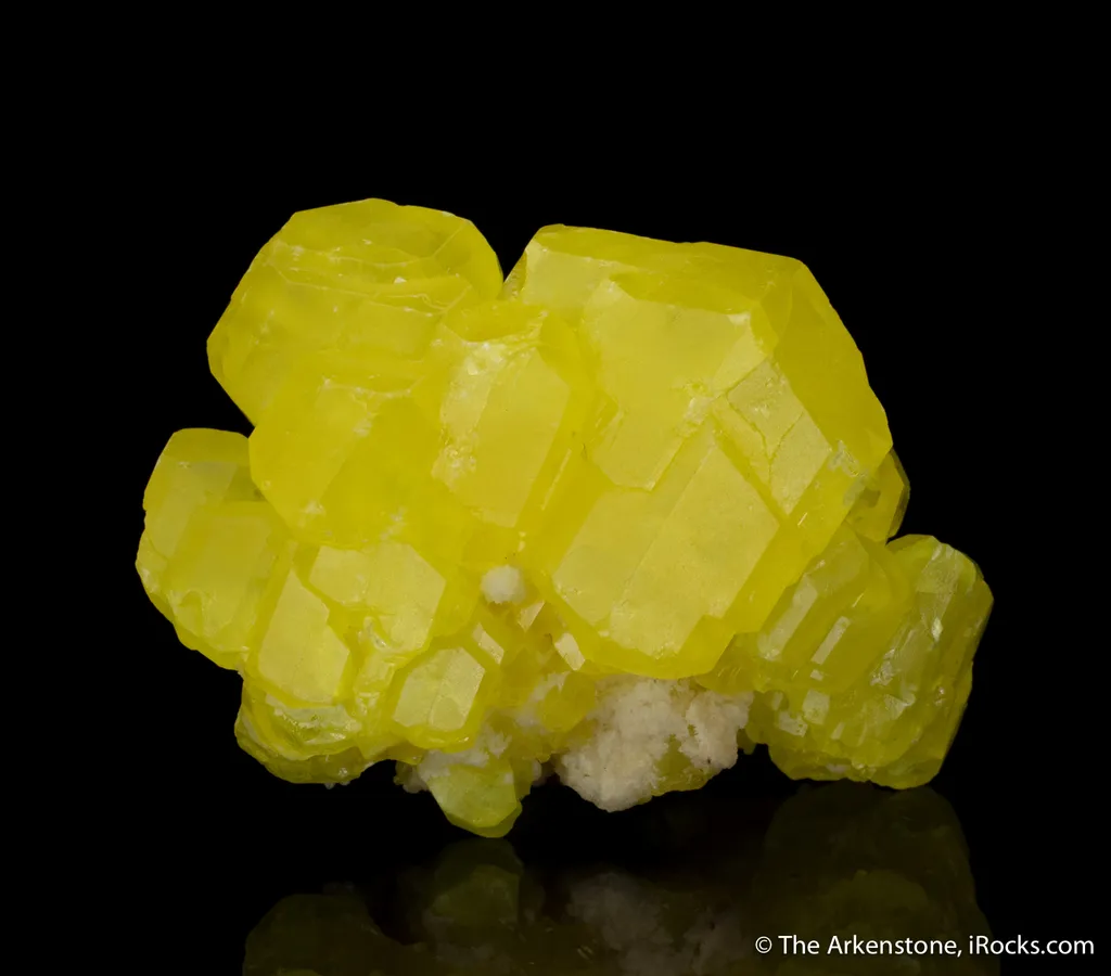 Sulfur with Aragonite image