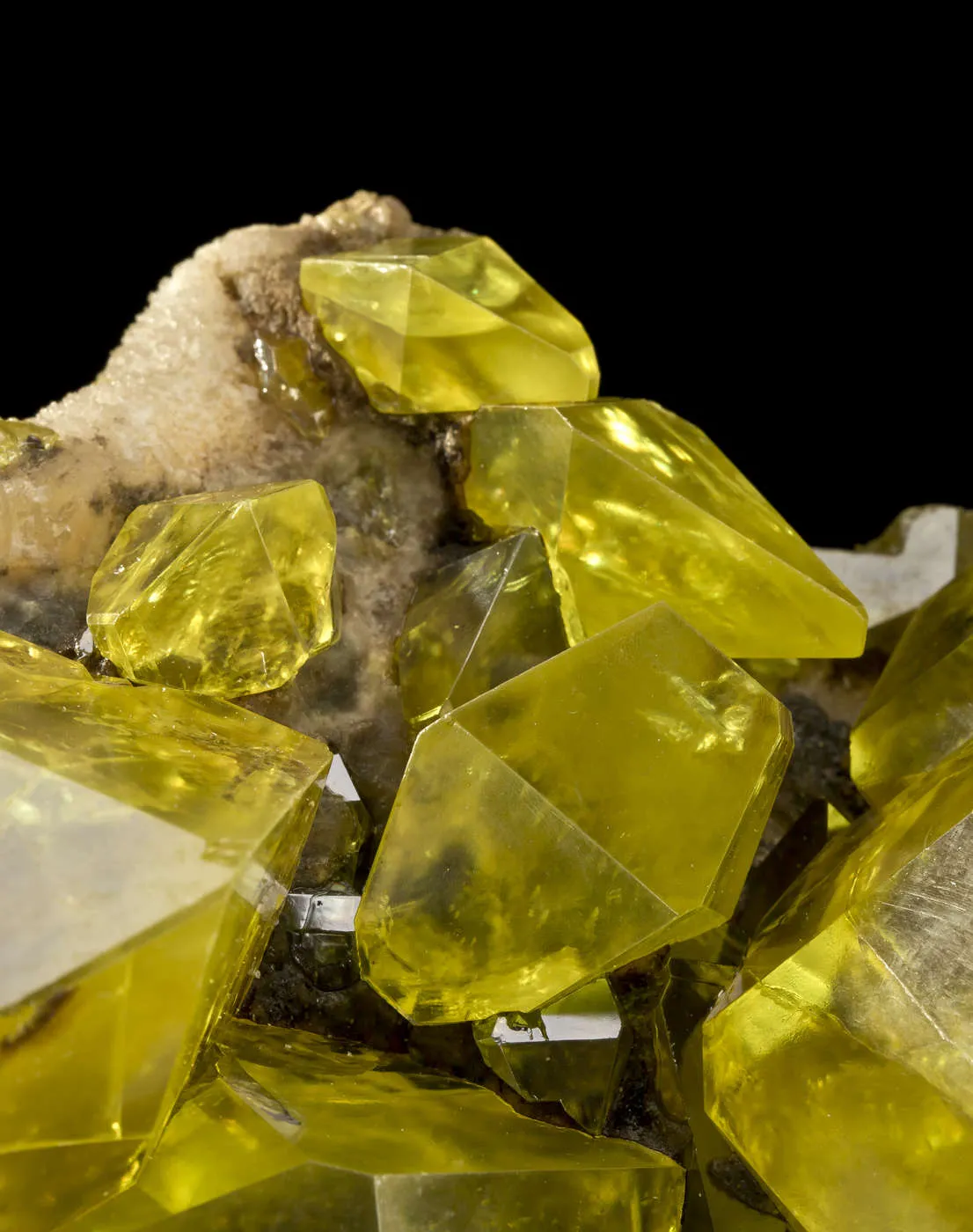 Sulfur With Hydrocarbon Inclusions - image 3