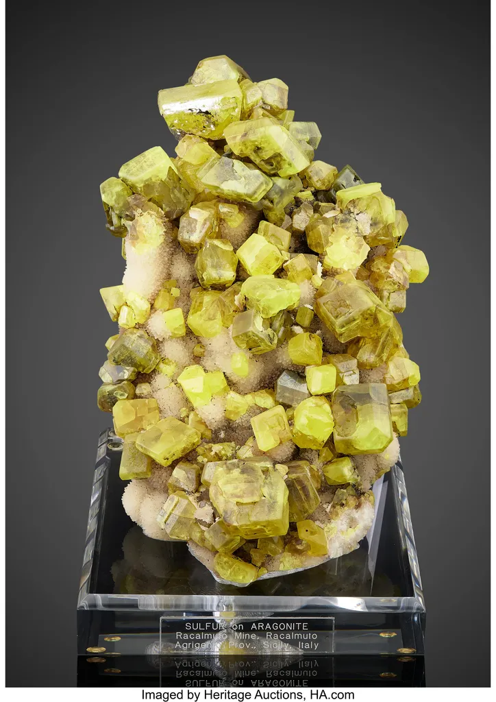 Sulphur on Aragonite image