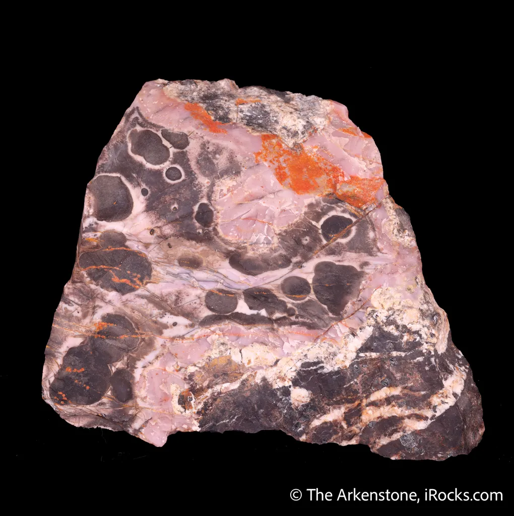 Sussexite with Calcite and Zincite - image 3