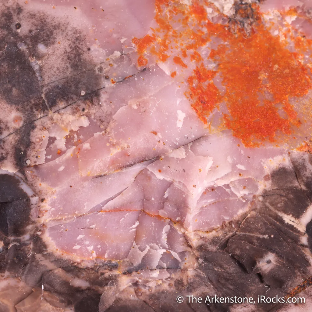 Sussexite with Calcite and Zincite - image 4