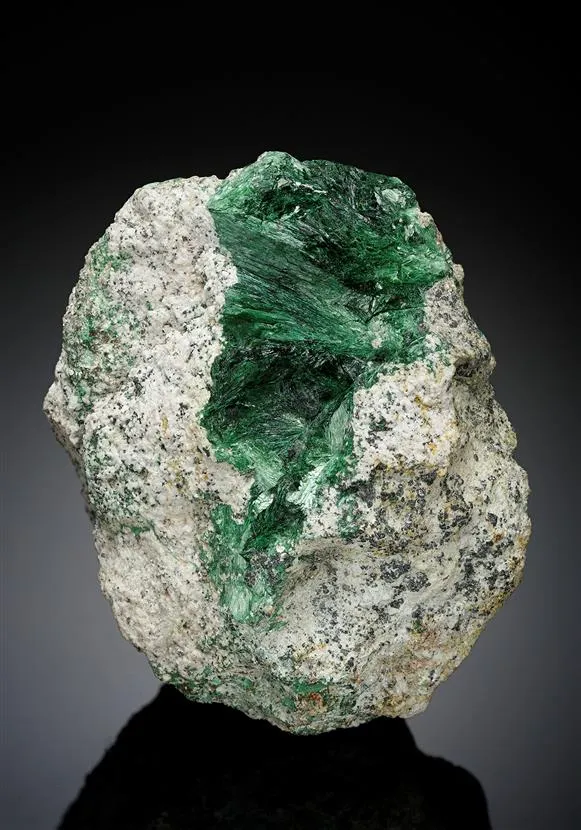 Szenicsite - image 1