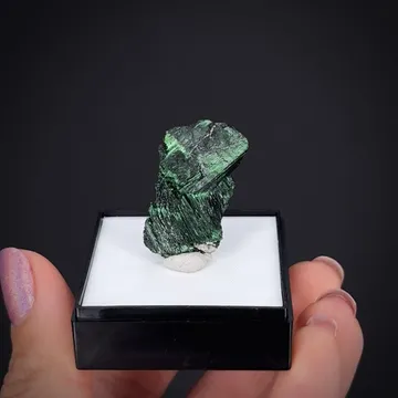 Szenicsite with Powellite (Cuprian)