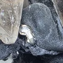 Tabular quartz with globular manganese - image 7