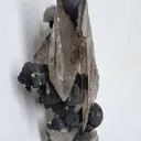Tabular quartz with globular manganese - image 4