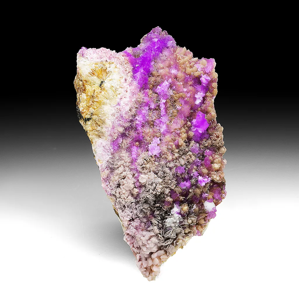 Talmessite with Calcite image