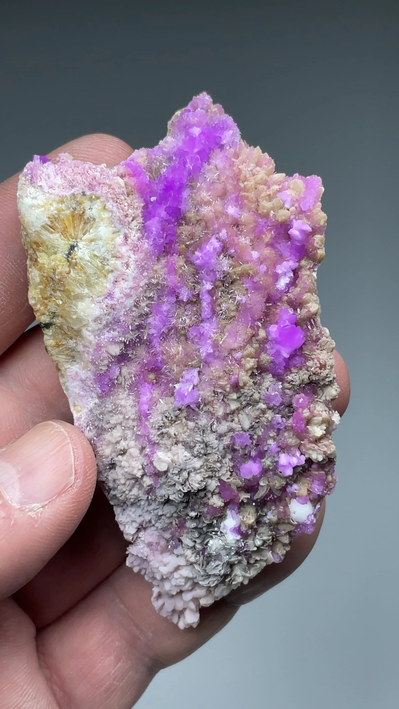 Talmessite with Calcite - image 2