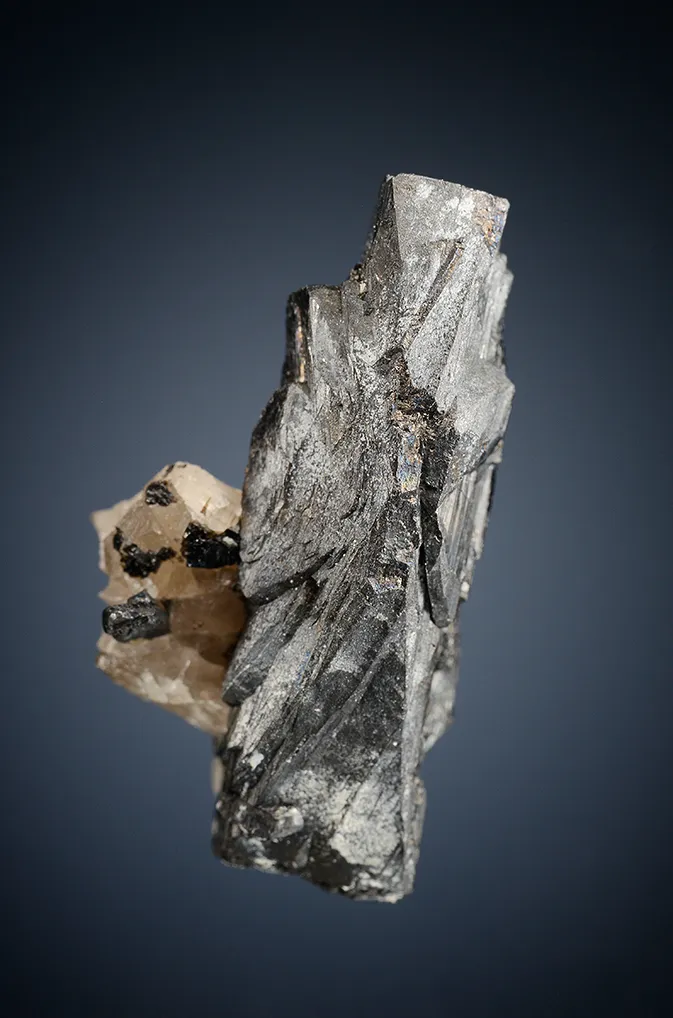 Tantalite - image 3