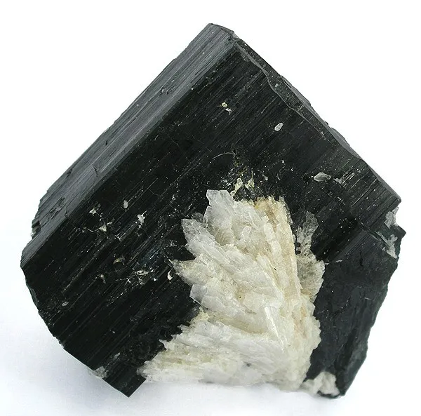 Tantalite-(Fe) - image 1