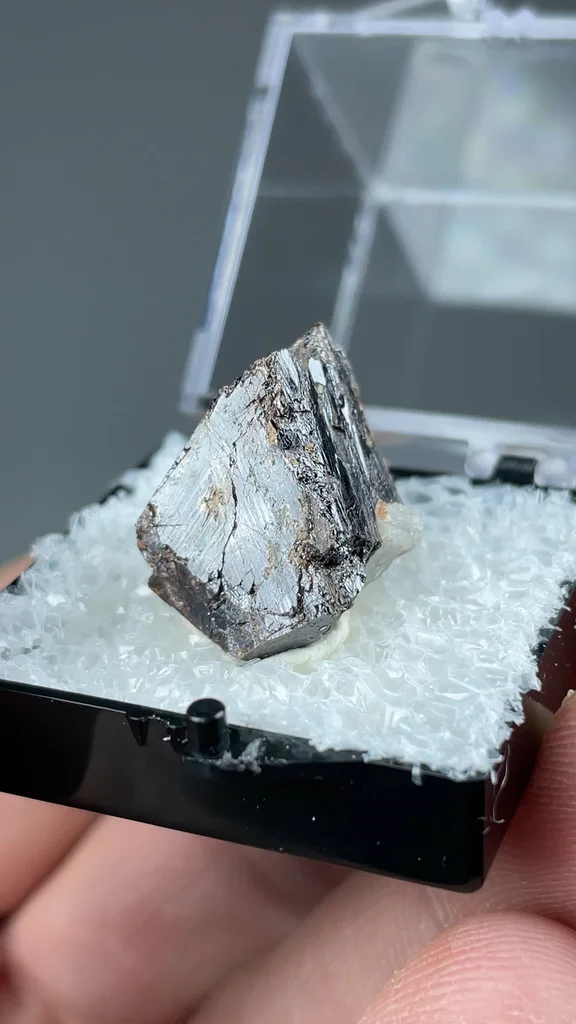 Tantalite from Alto Ligonha Pegmatite Field, Zambezia Province, Mozambique - image 2