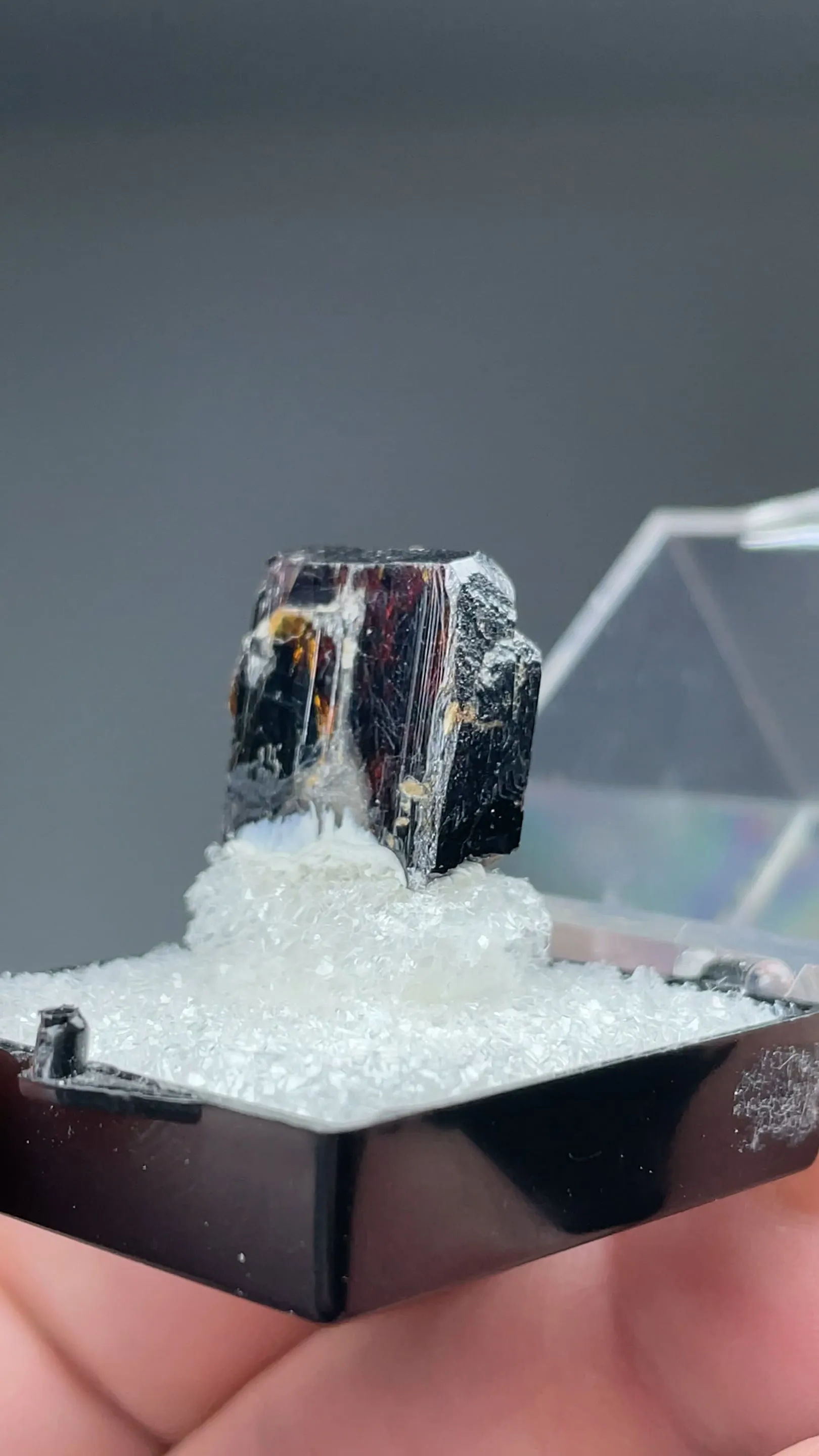 Tantalite-Mn - image 2