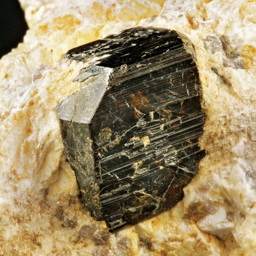 Tantalite-(Mn) - image 1