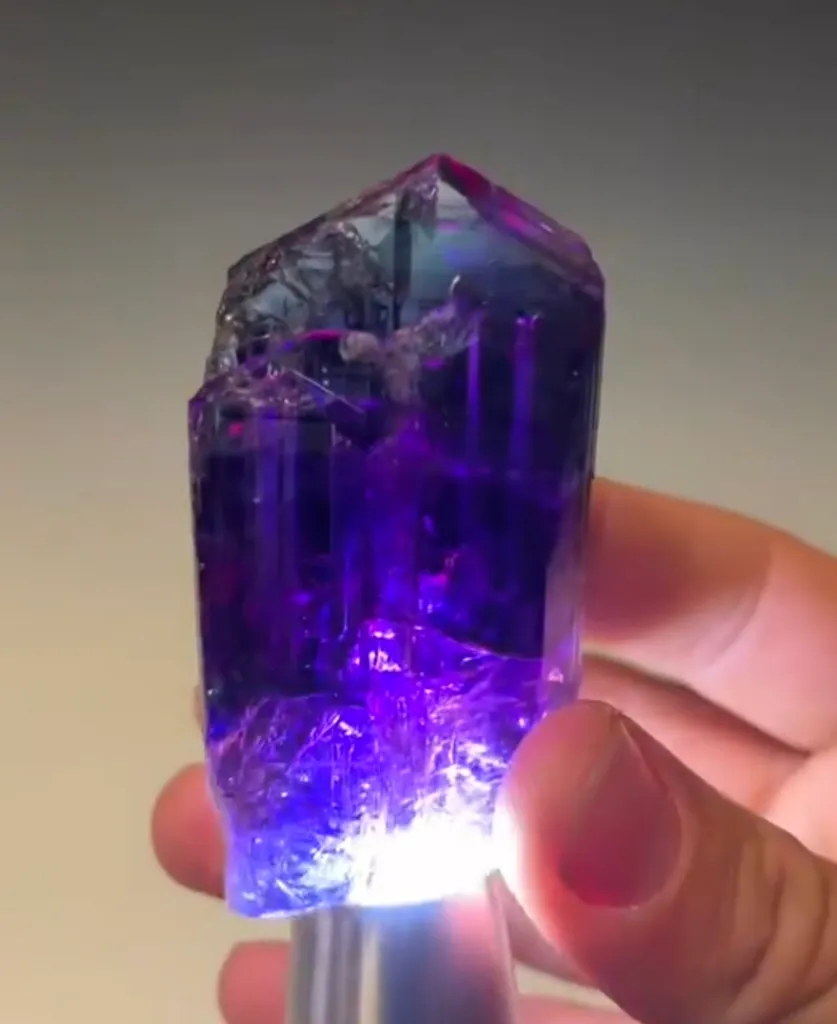 Tanzanite image
