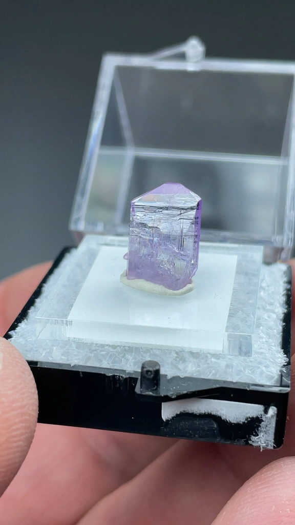 Tanzanite from Merelani Hills, Manyara Region, Tanzania - image 2