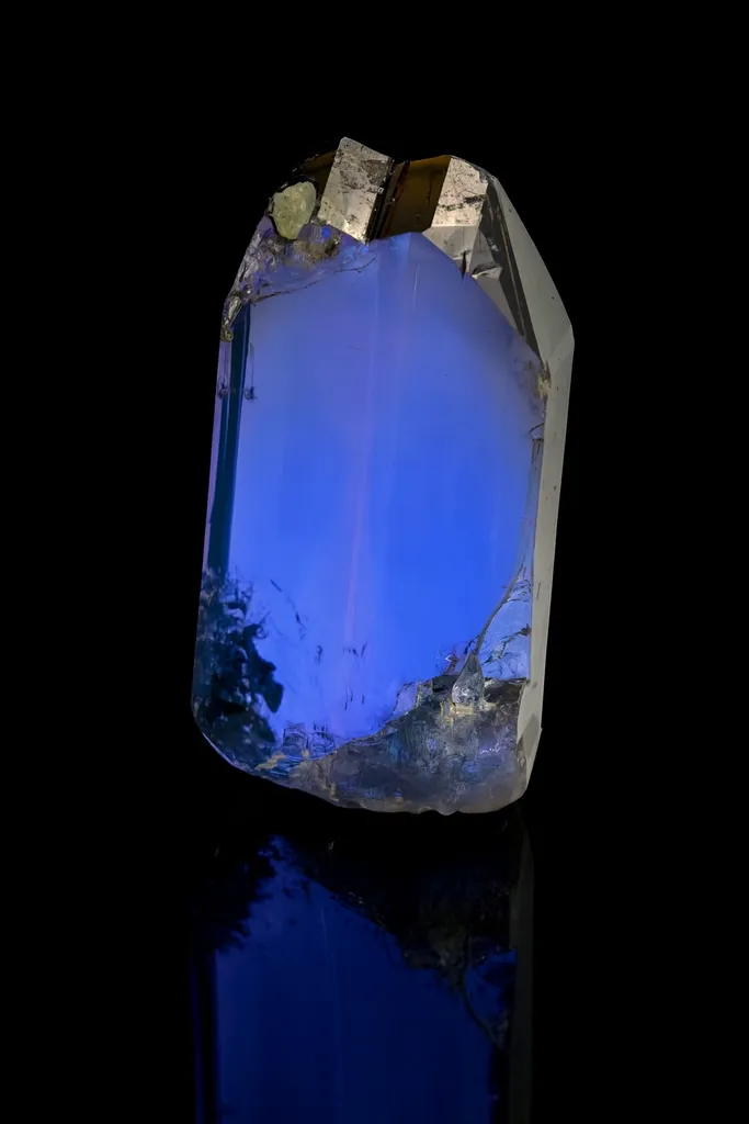 Tanzanite from Tanzania, Arusha Region, Merelani Hills - image 2