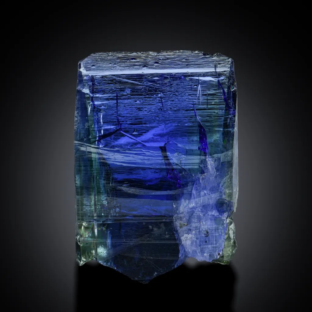 Tanzanite from Tanzania, Manyara Region, Simanjiro District, Lelatema Mountains, Merelani Hills image