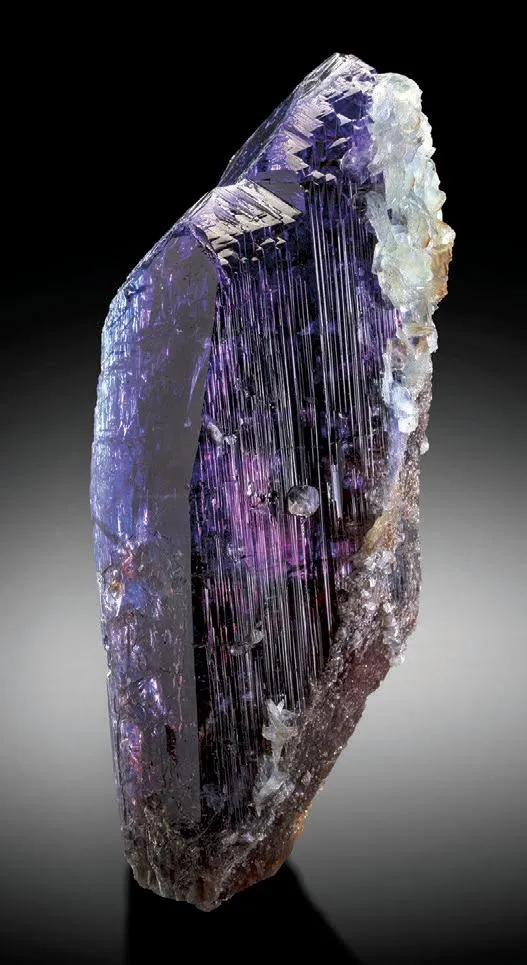 Tanzanite, Prehnite image