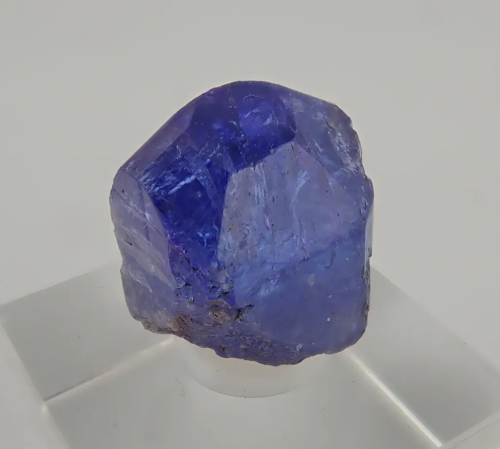 Tanzanite with Graphite image