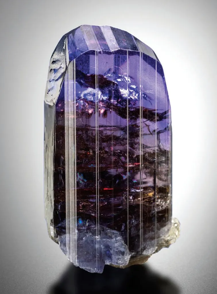 Tanzanite (Zoisite) image