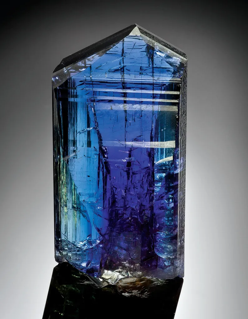 Tanzanite (Zoisite) image