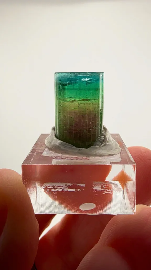 Taquaral Brazil Rainbow Tourmaline 5.66 grams image