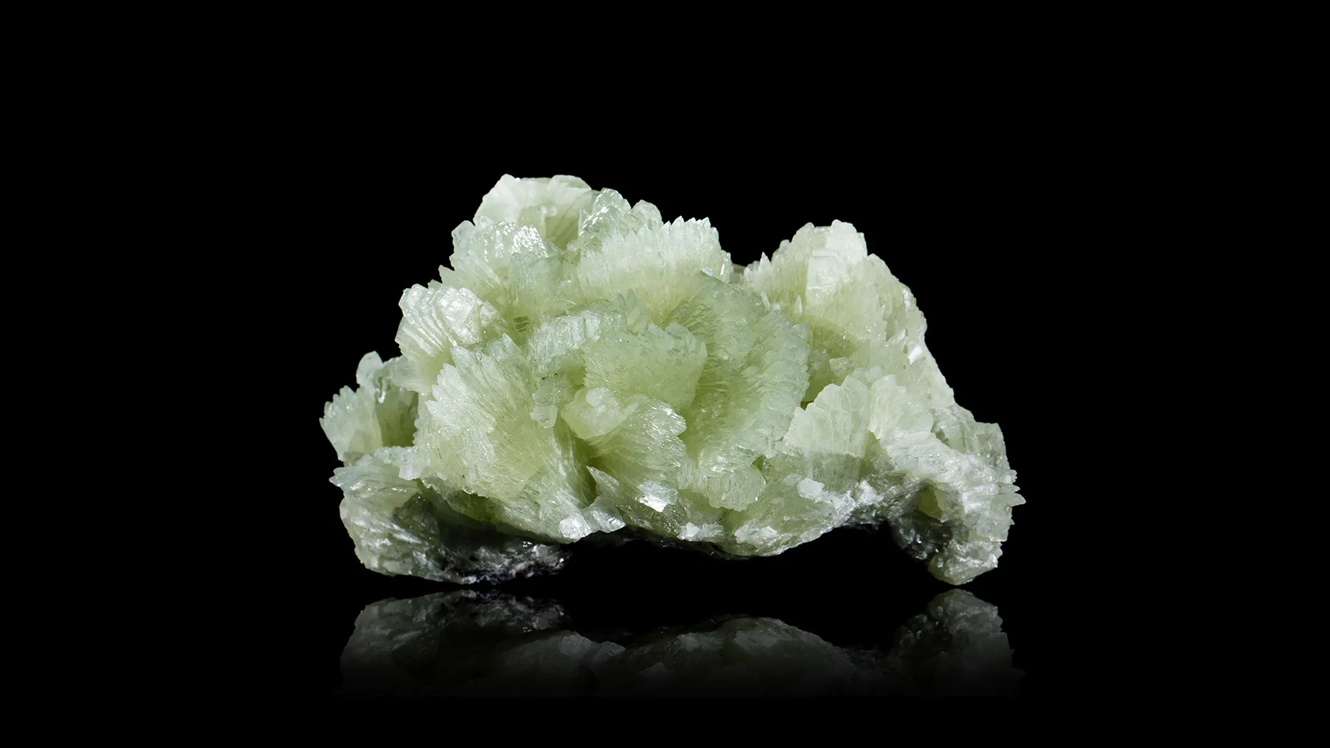 Tarbuttite - image 1