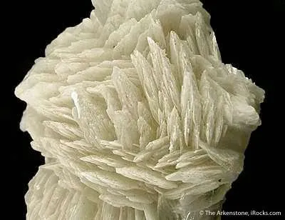 Tarbuttite - image 3