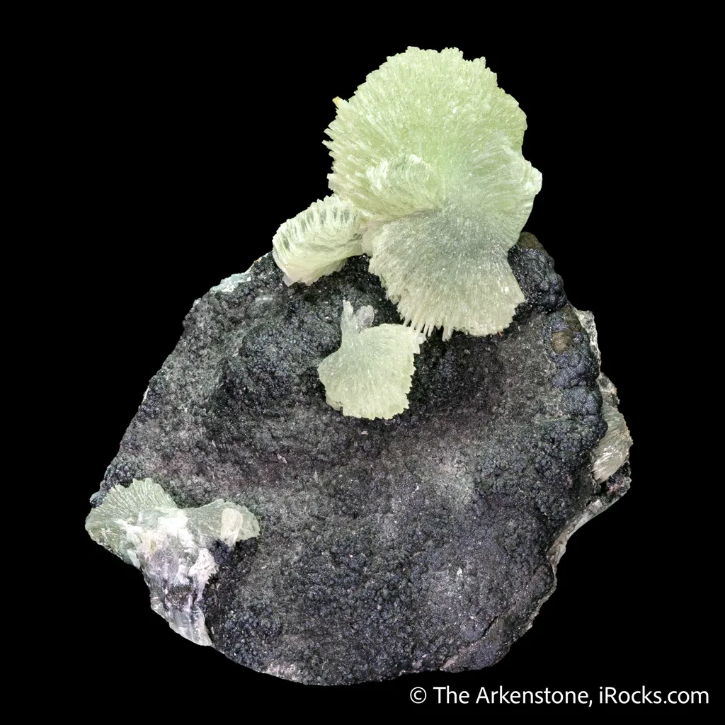 Tarbuttite on Matrix - image 4