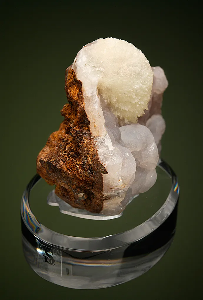 Tarbuttite on Smithsonite - image 5
