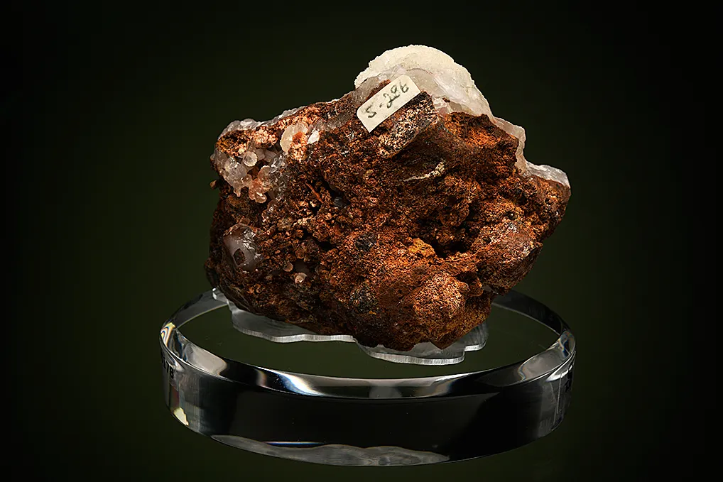 Tarbuttite on Smithsonite - image 3