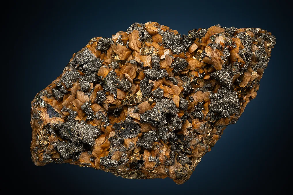 Tennantite on Chalcopyrite with Siderite image