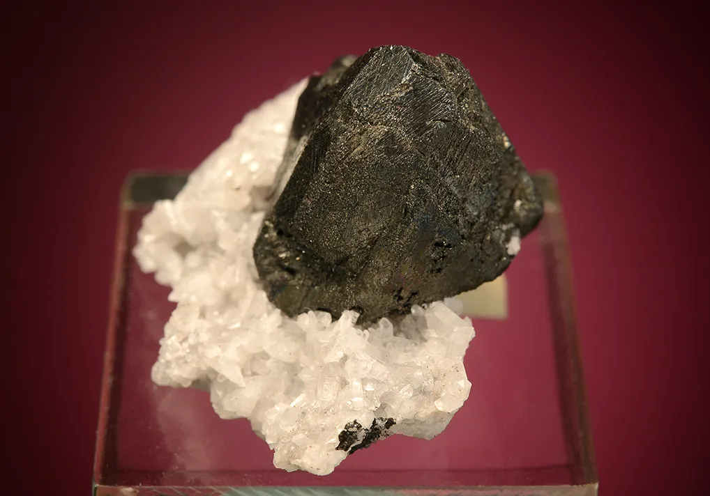 Tennantite on Quartz - image 4
