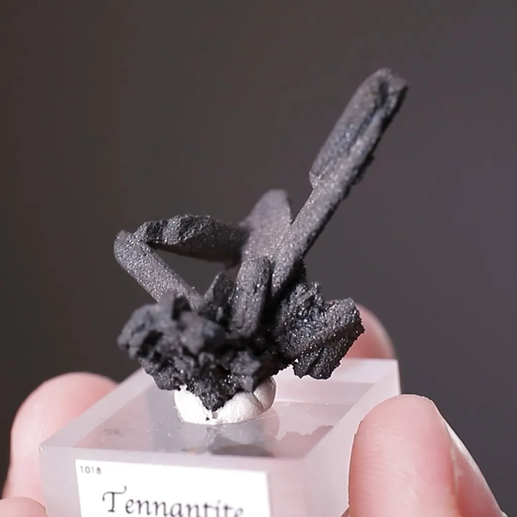 Tennantite ps after Azurite - image 2