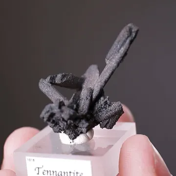 Tennantite ps after Azurite