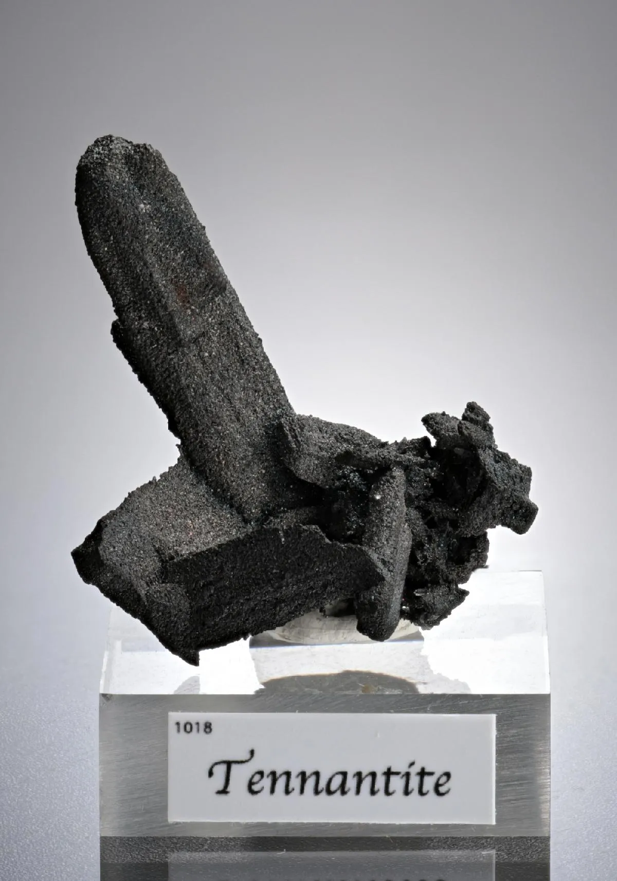 Tennantite ps after Azurite - image 1