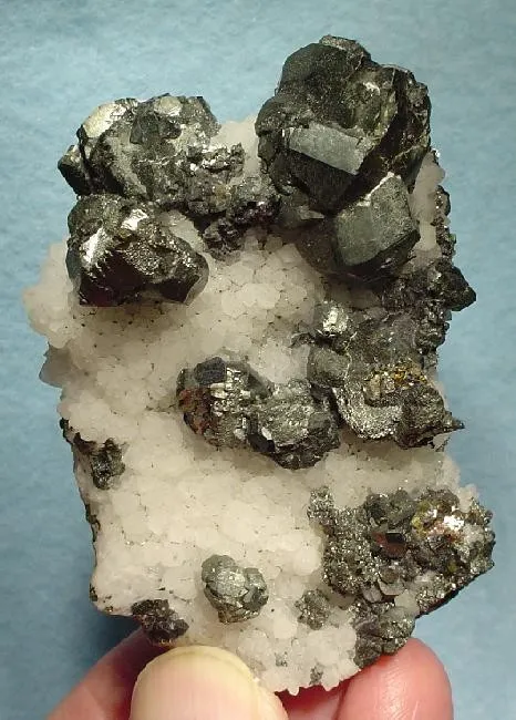 Tennantite, Quartz image