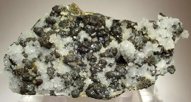 Tennantite, Quartz image