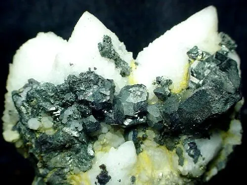 Tennantite, Quartz image